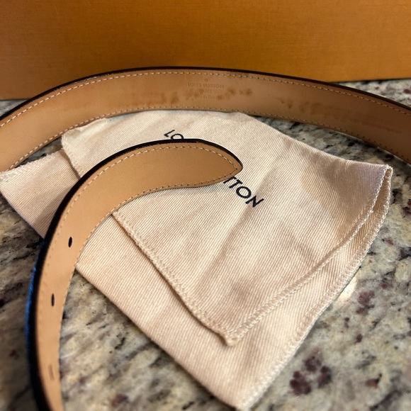 LOUIS VUITTON VERNIS INITIAL BELT - Picture 13 of 13